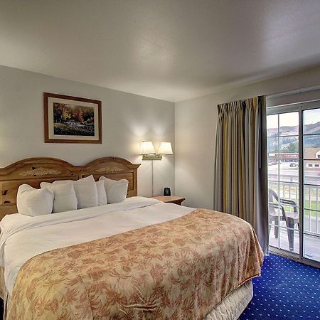 Days Inn & Suites By Wyndham Lolo Exterior foto